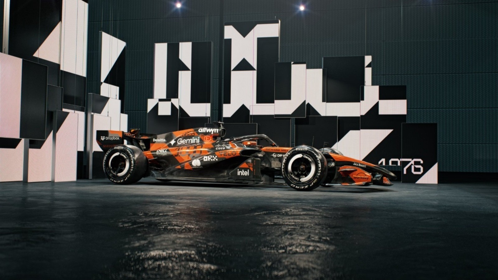 Történelmi bejelentést tett a McLaren - új fotók érkeztek