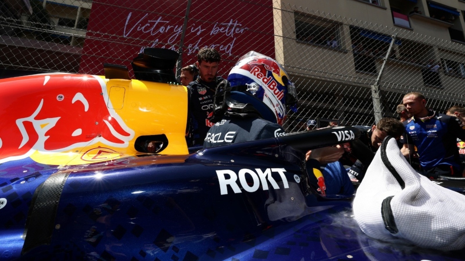  - Onboard videón Max Verstappen hatalmas drámája a Monacói Nagydíjról