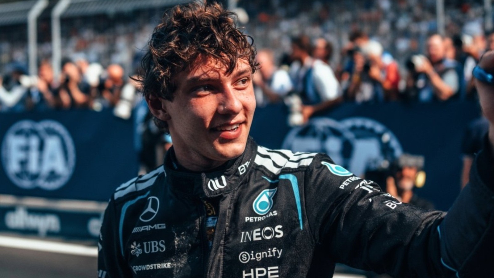  és  - Antonelli: Olyan lassú volt a Ferrari, hogy majdnem nekimentem Leclerc-nek