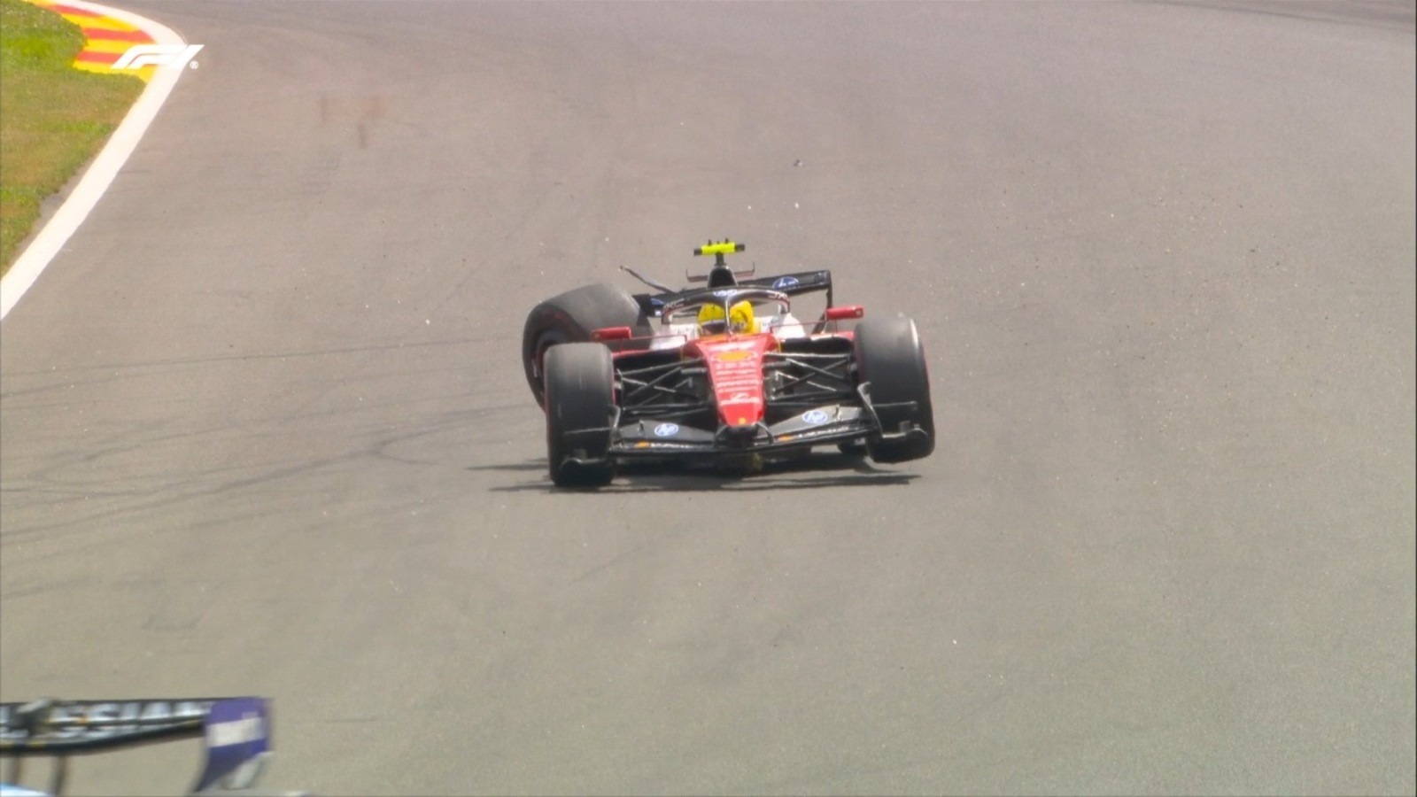 - Videón Lewis Hamilton drámai becsapódása a Belga Nagydíj harmadik szabadedzéséről
