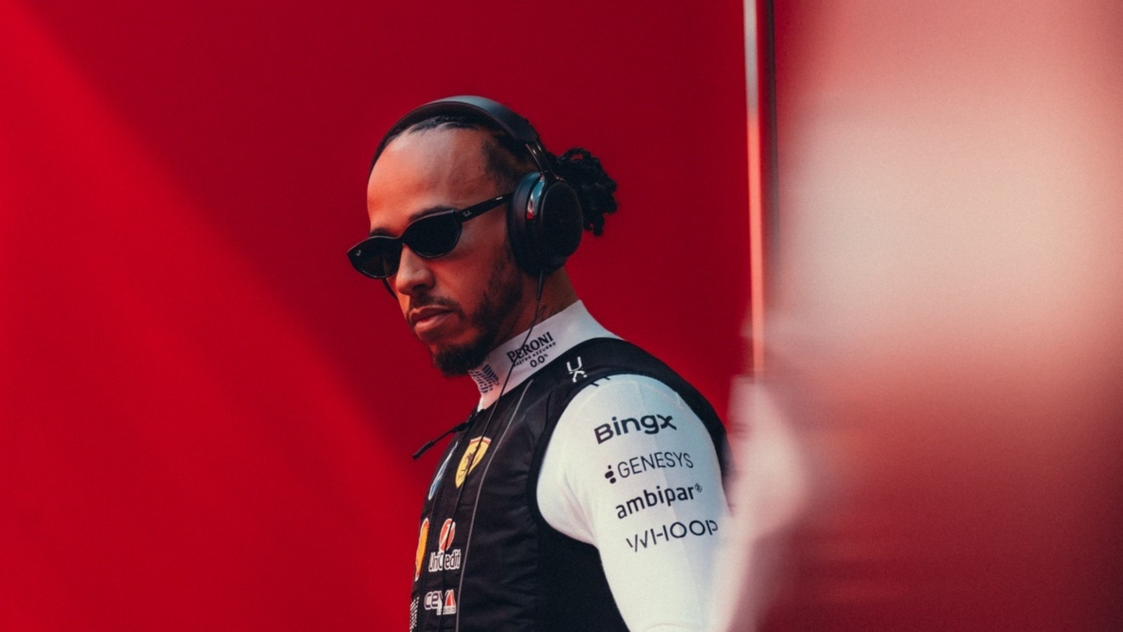 és - Hamilton már számolgat - rajtbüntetéseket jósol a megroppanó Mercedesnek