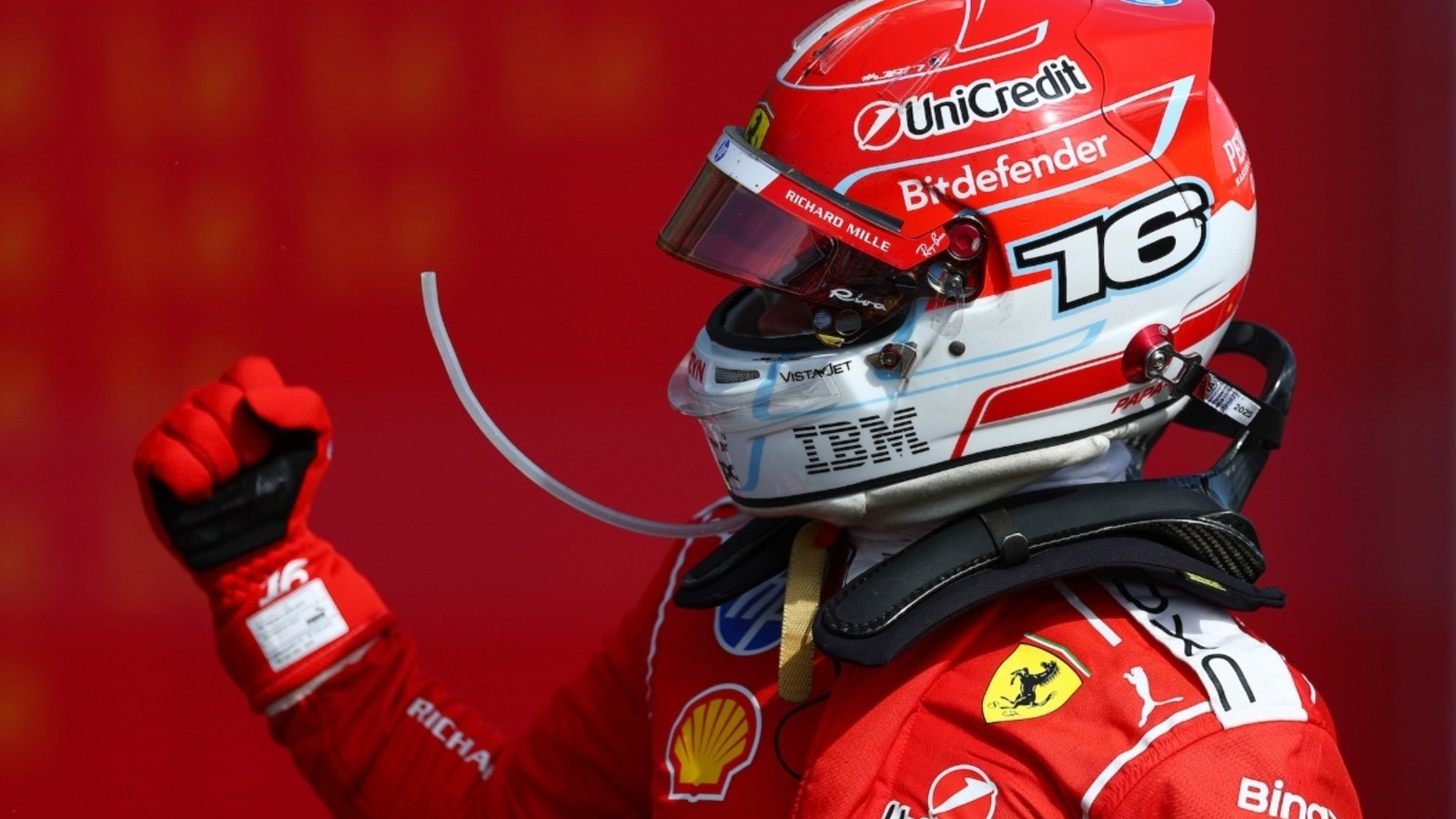  és  - Óriási szerencsével nyert Leclerc a Ferrarival a Brit Nagydíjon Russell előtt, Antonelli dráma