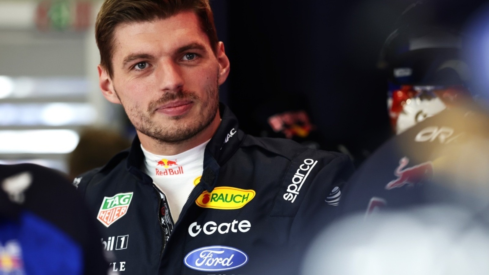 és - Visszafogott elvárásokkal utazik kedvenc pályájára Max Verstappen