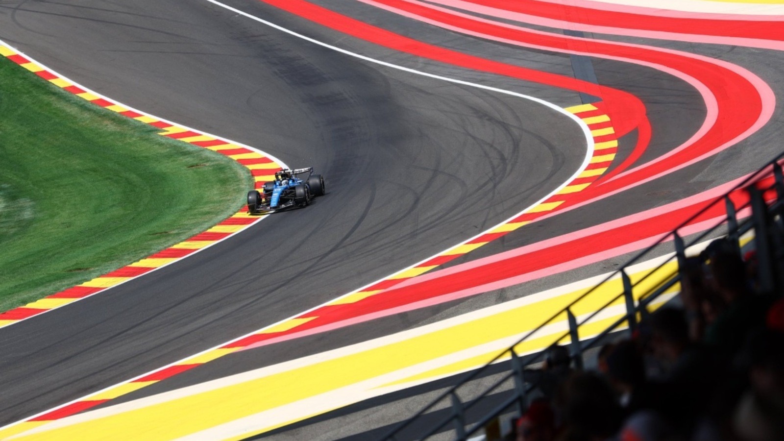 és  - Íme, a 2026-os F1-es Belga Nagydíj első szabadedzésének végeredménye!