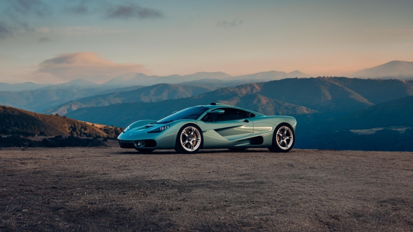 Megérkezett a legendás McLaren F1 igazi szellemi utódja