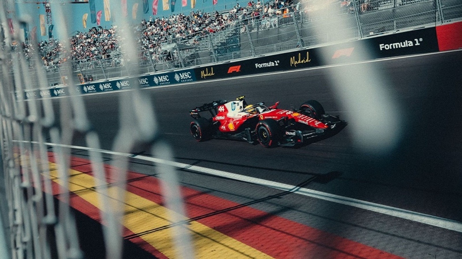  és  - Kíméletlen javaslat érkezett a kiábrándító új F1-es pálya átalakítására