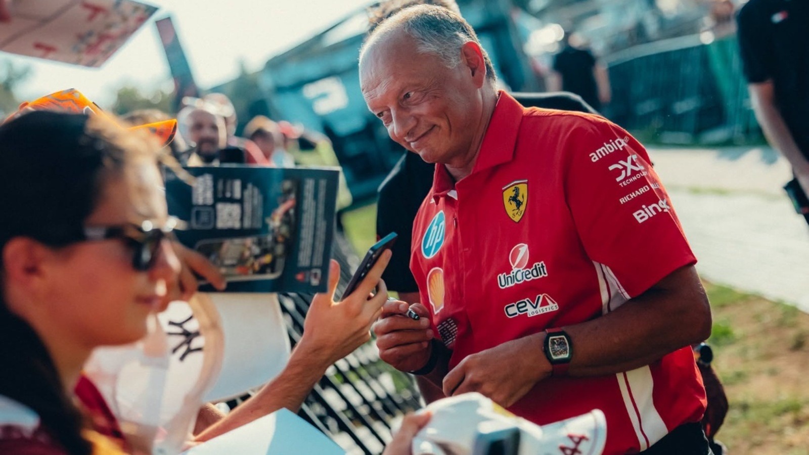  és  - Egyre többet kell magyarázkodnia a Ferrari főnökének, egyértelműen baj van