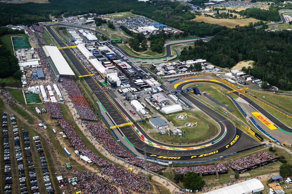 Videón a Hungaroring döbbenetes átalakulása