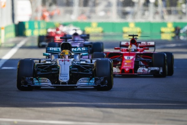  és  - Vettel: a 2017-es bakui események közelebb hoztak minket Hamiltonnal