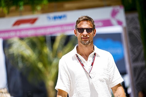 NASCAR-autóval indul az F1-es világbajnok a Le Mans-i 24 óráson!