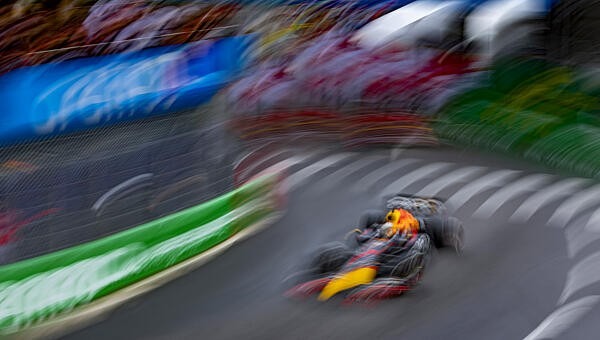  - Verstappen: Többé nem szeretem az utcai pályákat!