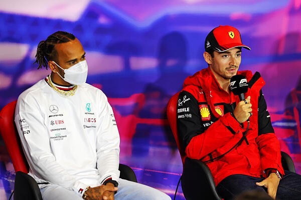 és - Leclerc és Hamilton ezen a téren egy hullámhosszon vannak a versenyzésen kívül