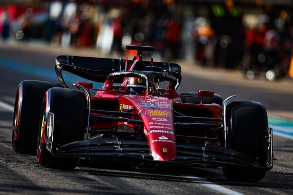 és - Új szponzort szerzett a Ferrari