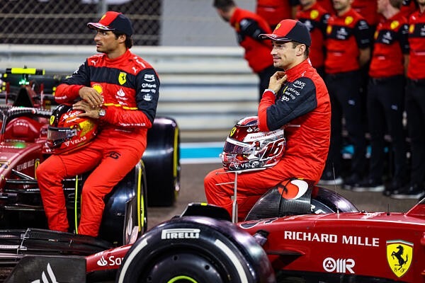  és  - Leclerc jól, Sainz rosszul járhat a Ferrari új csapatfőnökével – sajtóhír