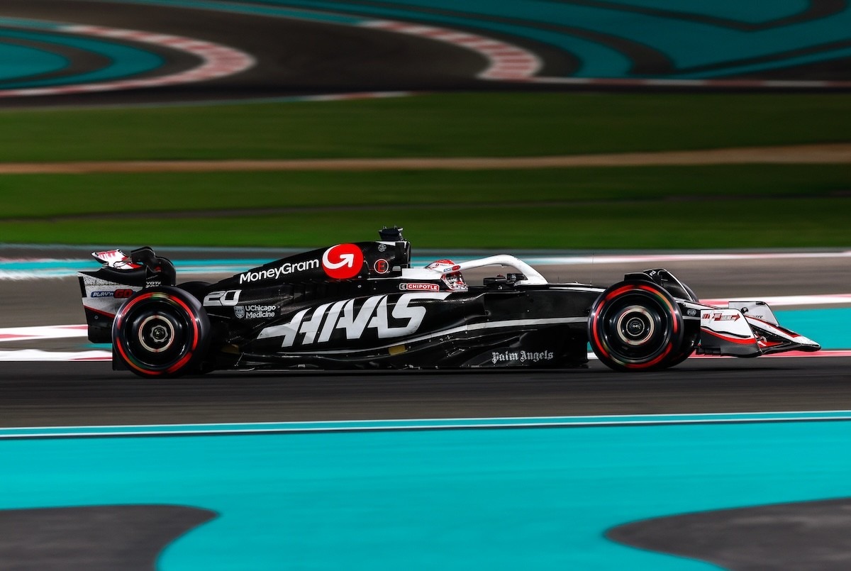 Új orrkialakítást kapott a Haas 2025-ös autója