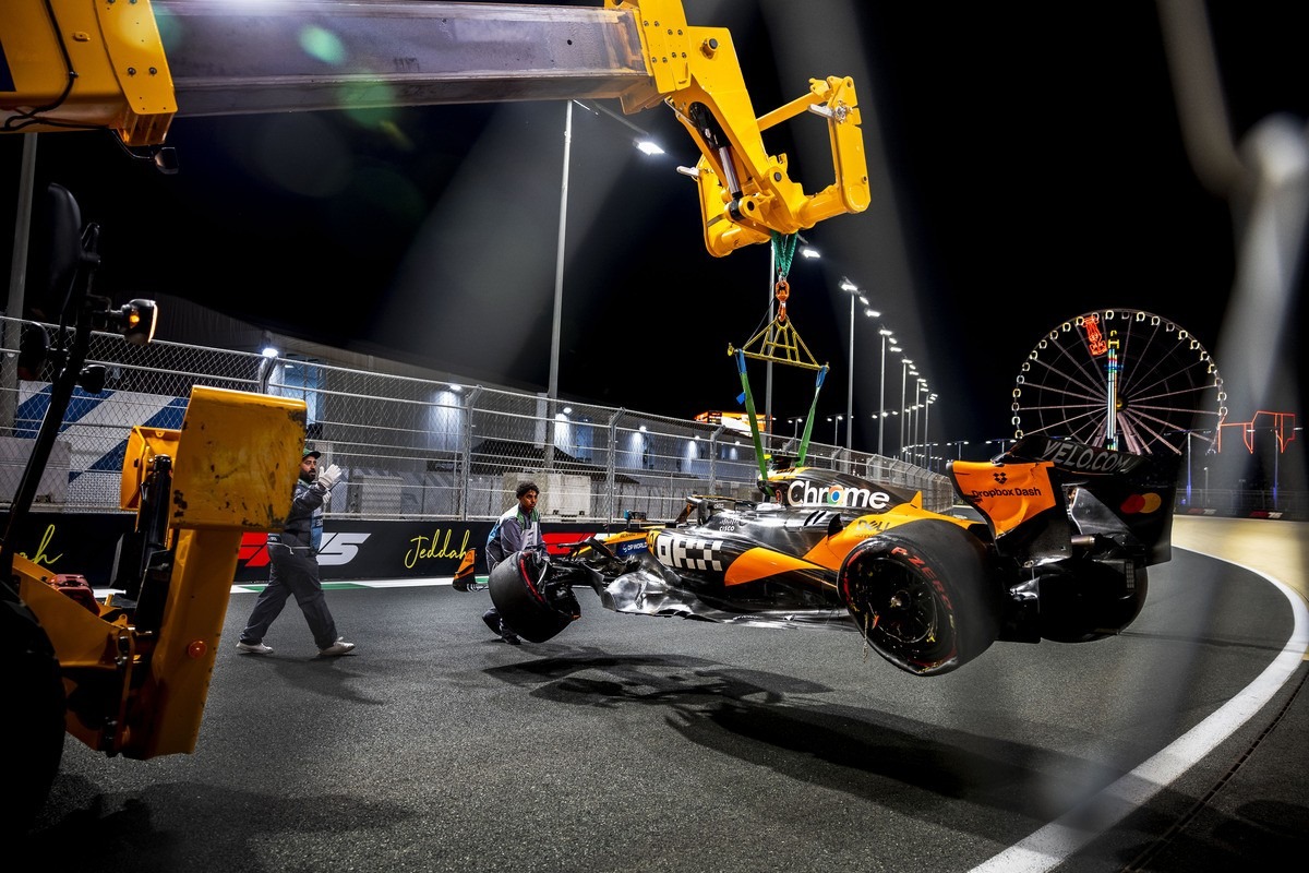  és  - Kínos listán szerepel a 2. helyen Lando Norris, csak az újonc előzi meg