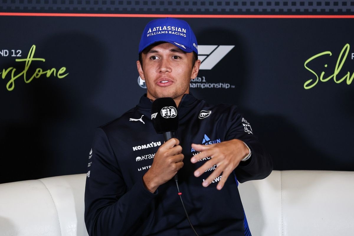  - A Williams visszaesése: Albon szerint a riválisok gyorsabban fejlesztenek