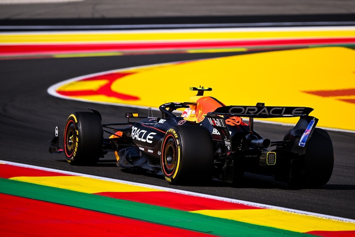  és  - Russell után újabb versenyzőket is beidézett az FIA - Hivatalos