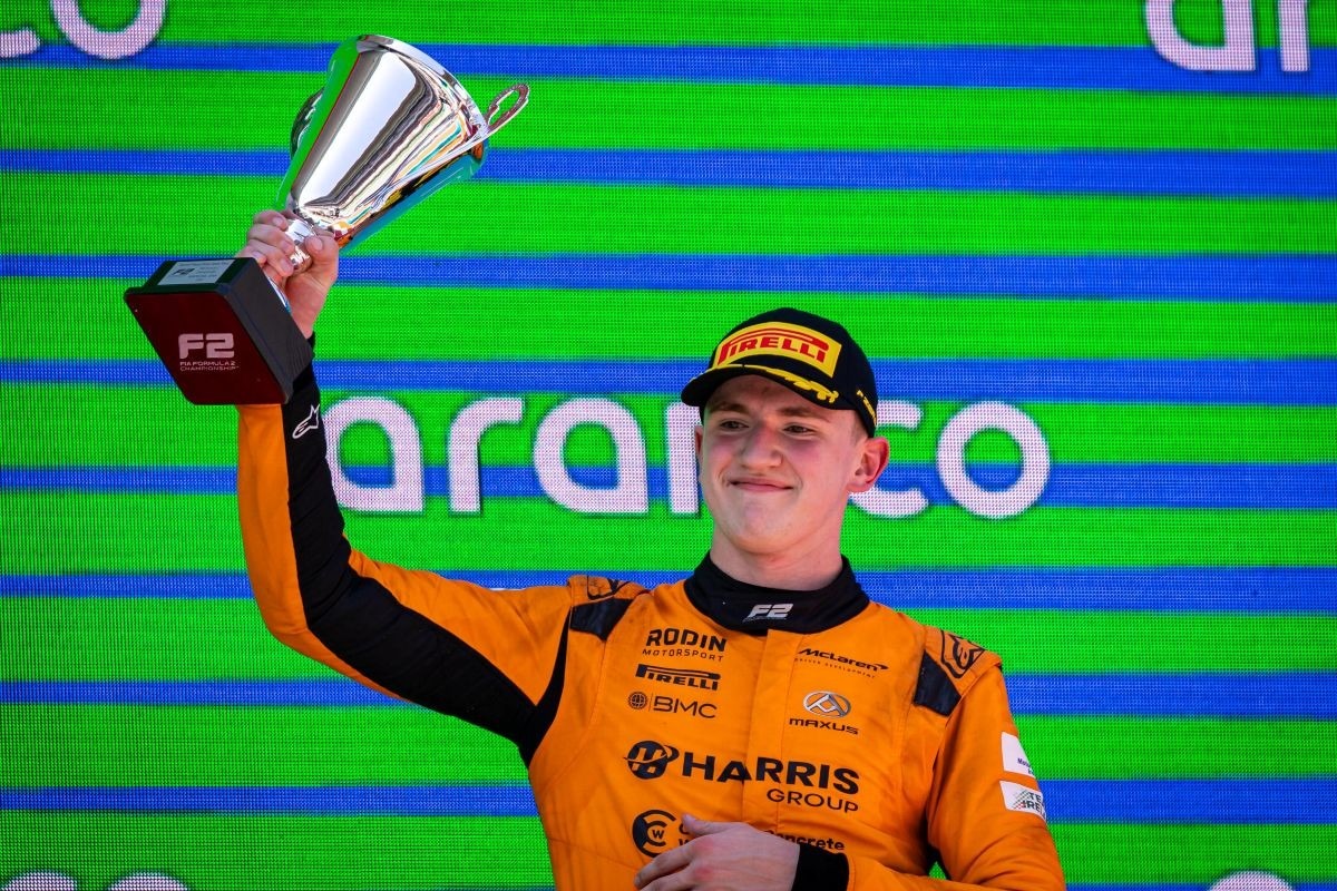  és  - Megható rádióüzenettel köszönte meg élete napját Dunne