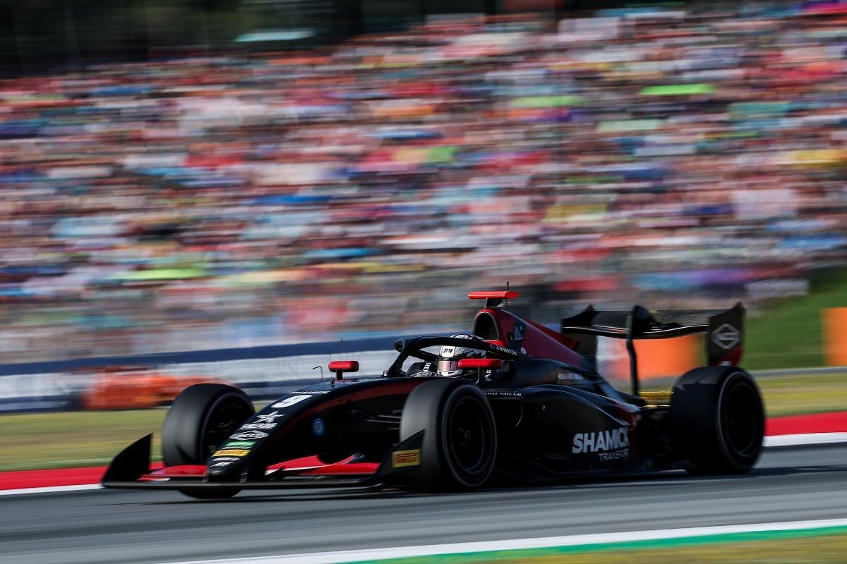 Wharton nyerte az F3-as sprintfutamot, Wurz balszerencsés kiesés áldozata lett