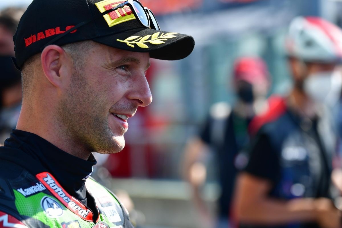 Véget ér egy korszak: Búcsúzik a hatszoros a Superbike világbajnok a 2025-ös szezon végén