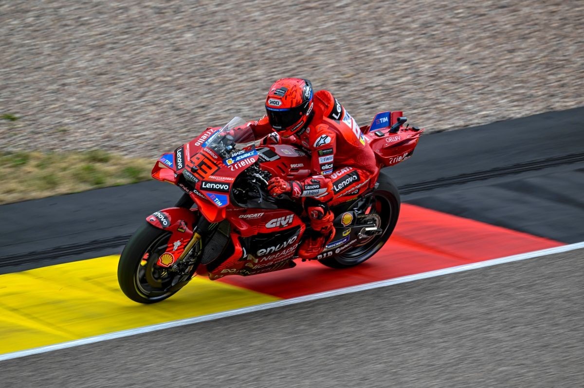 Bátorságpróba Szászországban: Marc Marquez szerezte meg a rajtelsőséget, Zarco második!