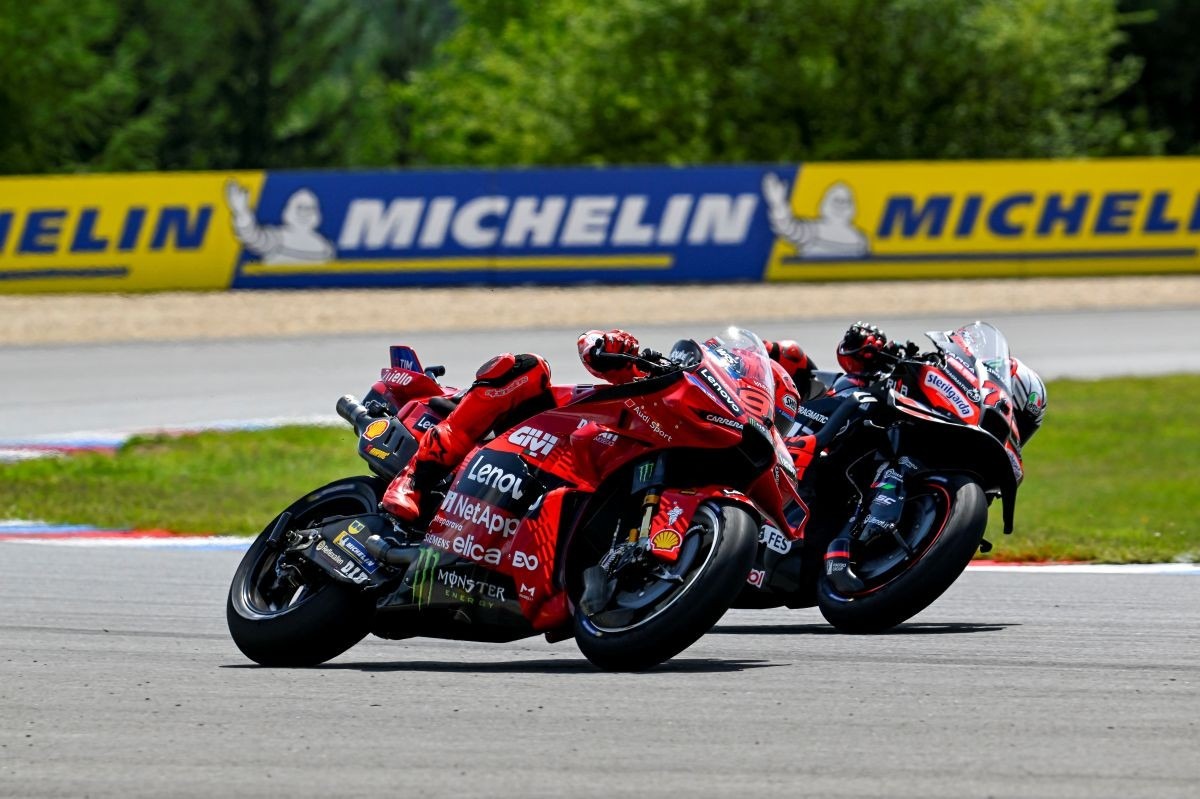  és  - Ducati stratégiai fordulat előtt: 2026-ban mind a hat versenyző azonos motorral?