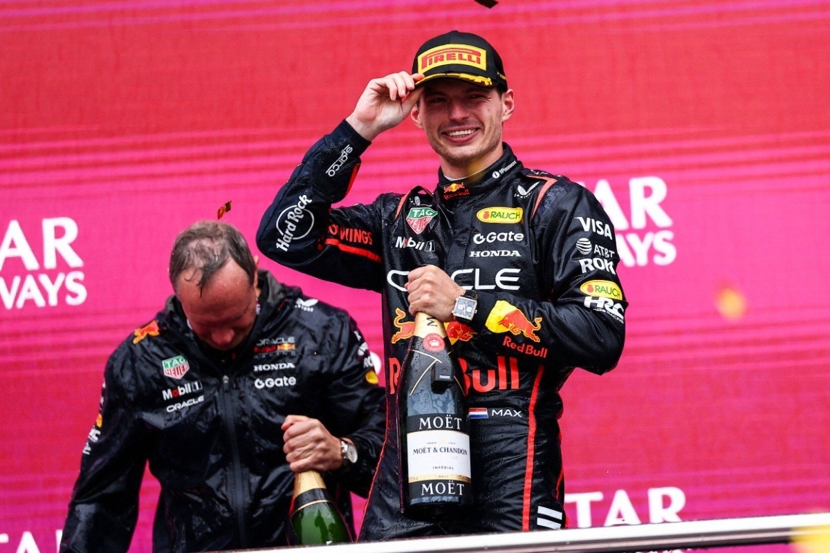 és - Verstappen őrült hajrába kezdett – két futam alatt 35 pontot faragott a hátrányából