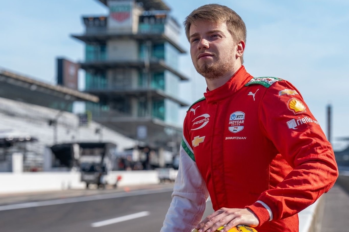 Egy újonc szerezte meg a rajtelsőséget az Indy 500-on