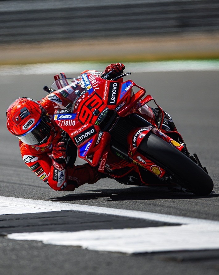 és  - Mi történt a Ducatival Silverstone-ban?