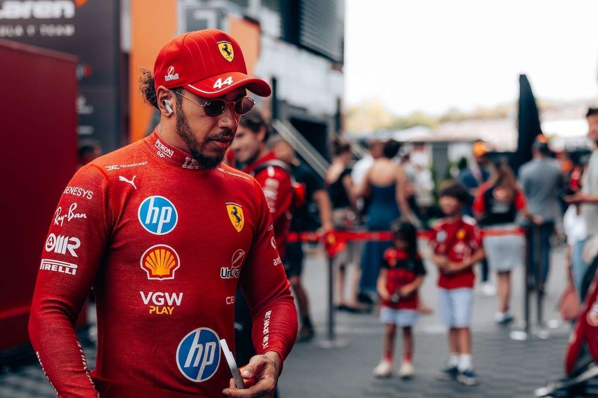  - A Ferrari-szakértő szerint Hamiltonnak „ragasztó" személyre lenne szüksége
