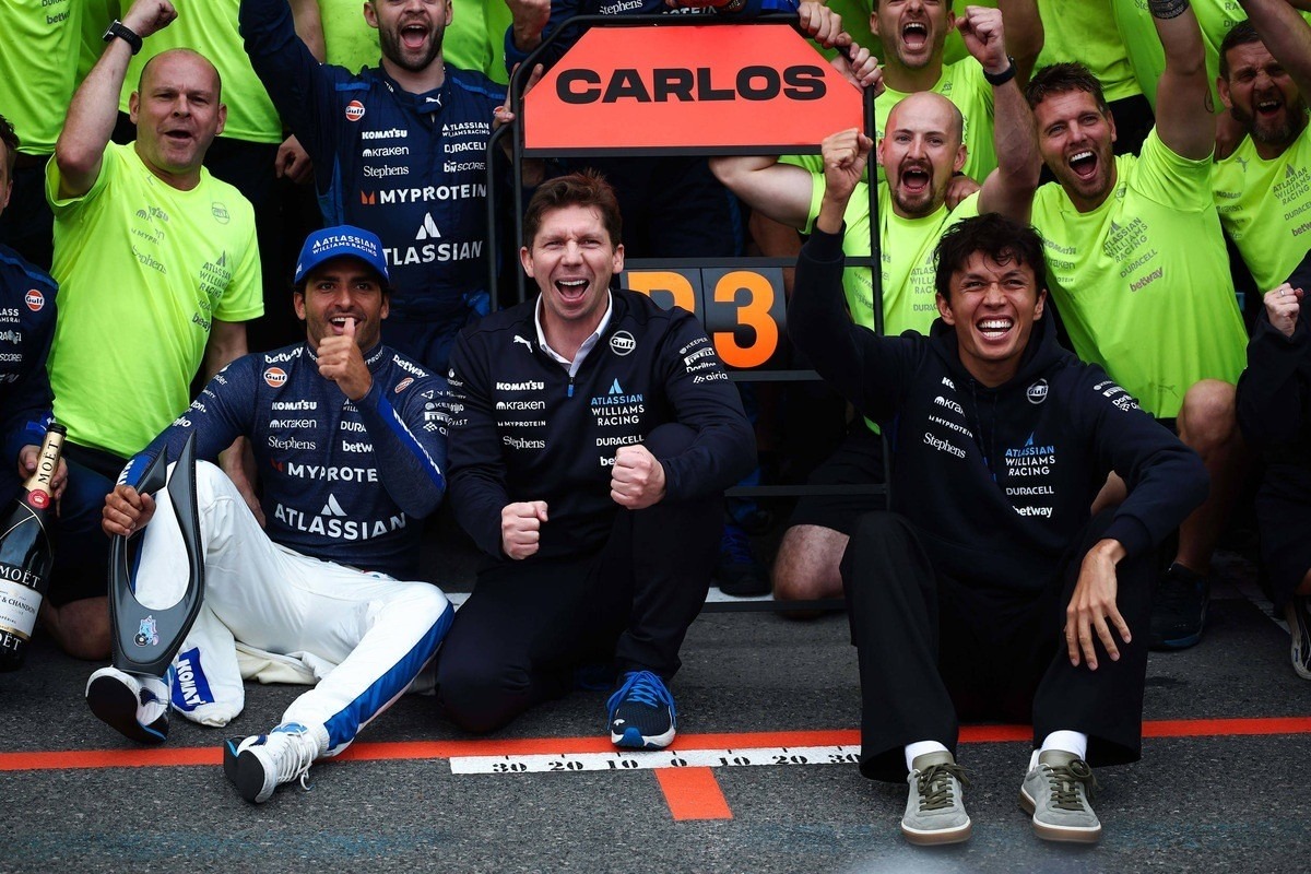 és  - Verstappen után szabadon: a Williams csapatfőnöke a pilótáival együtt menne GT-zni