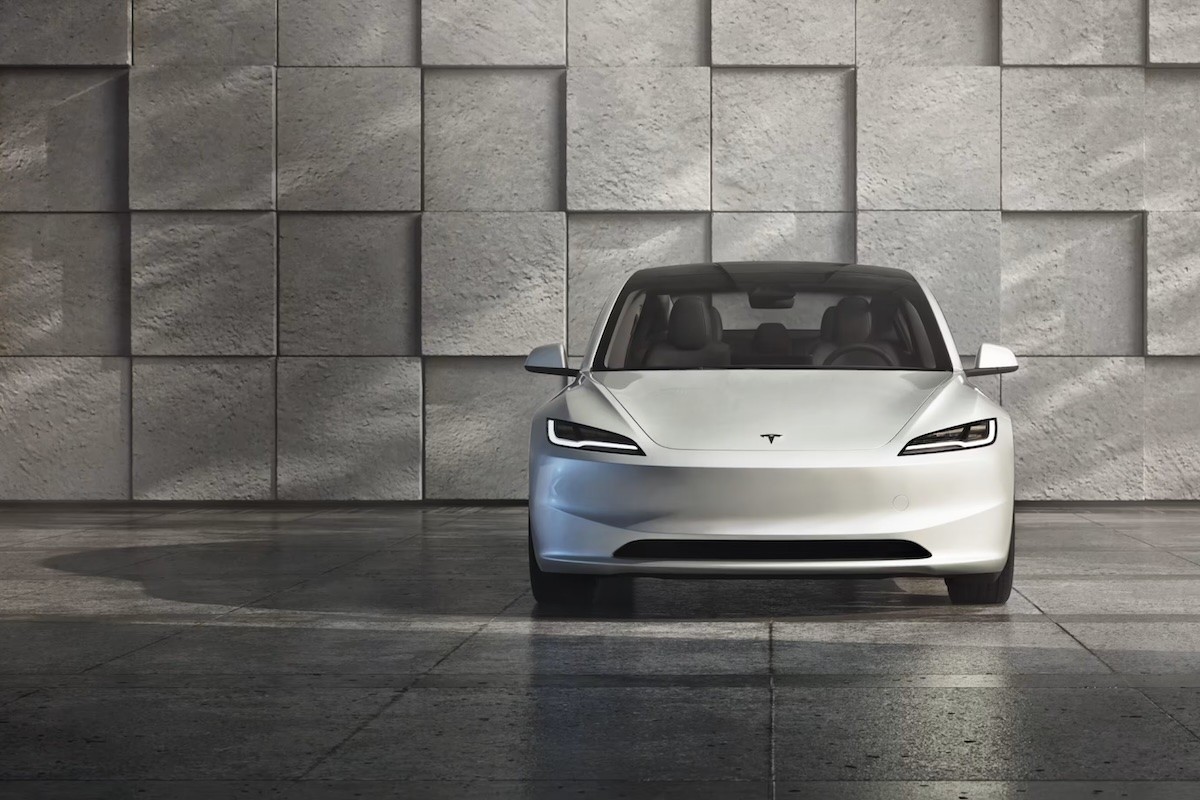 Rekordhatótávú Tesla Model 3+ érkezik Európába