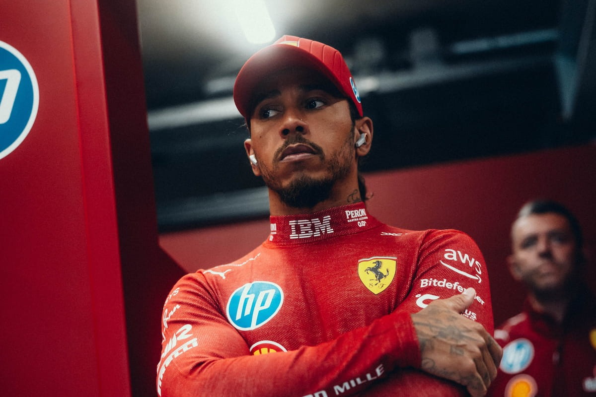 - Button szerint Hamilton jövője a 2026-os szabályváltozásokon múlik