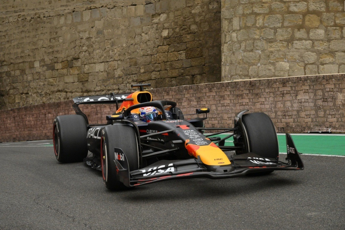  - A monzai trükkel győzött Max Verstappen Bakuban