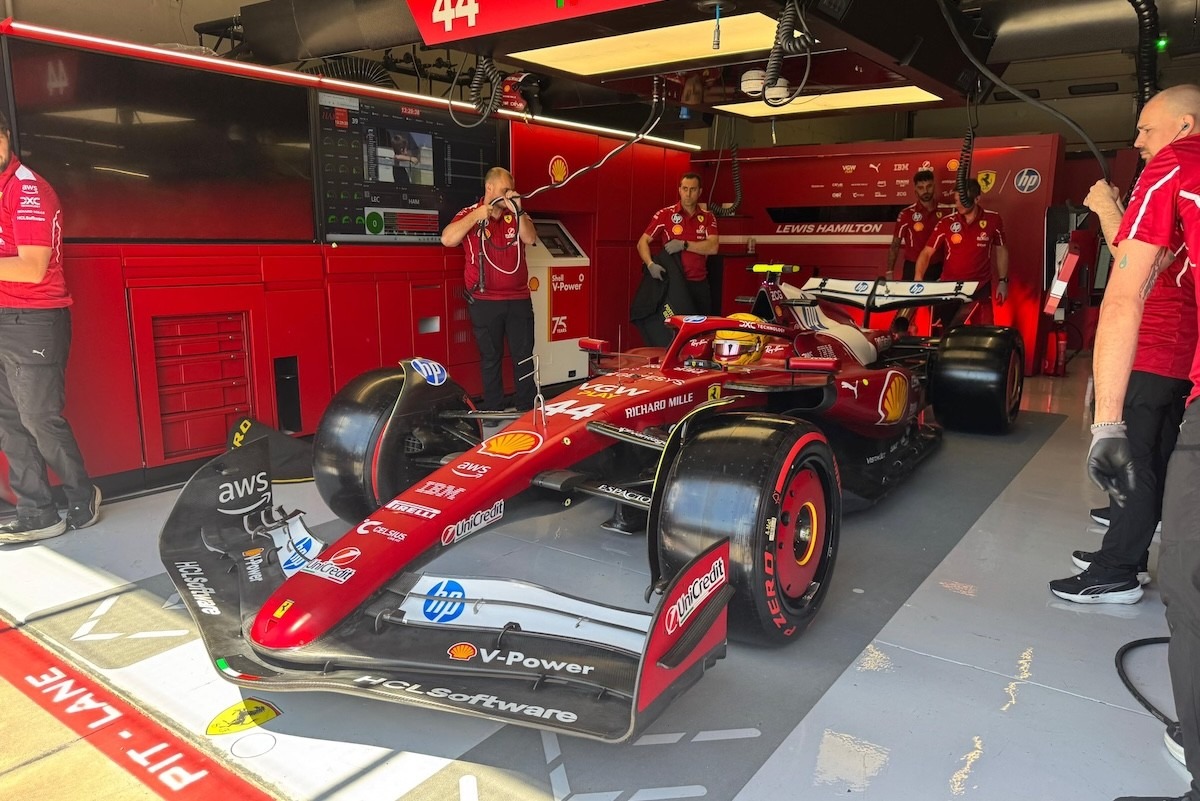  - Hamilton szerint a szurkolók nélkül nem állna a Ferrari élén