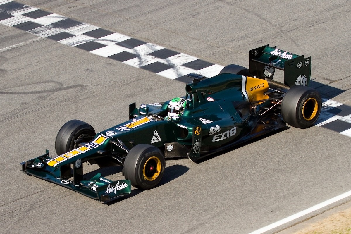  - Kuvaiti befektető élesztené újra a Caterham F1-es csapatát 2027-re