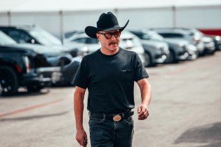 Mercedes - Bottas félmeztelen újévi posztja felrobbantotta az internetet!