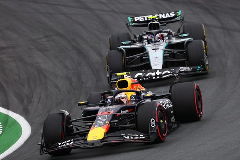 Mercedes - A Mercedes és a Red Bull ötlete miatt nagy dilemmával nézhet szembe az Audi, Ferrari, Honda hármas