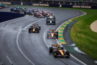 Lemerülhetnek az autók az Ausztrál Nagydíjon, váratlan tesztlehetőség lehet a megoldás?