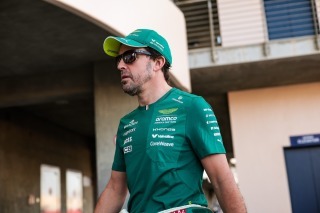 Aston Martin - Stroll földbe döngölte az Aston Martint, Alonso pedig dühösen szállt ki az autóból