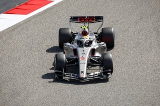 Ellopta a show-t az Audi: teljes átalakuláson ment át az R26-os Bahreinre