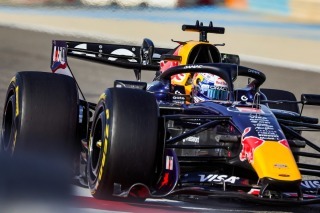 Red Bull Racing - A Red Bull nagyot húzott Bahreinben, Verstappen új fegyvert kapott a szezonra