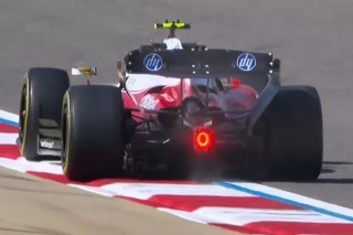 Ferrari - Kiderült, mi lesz a sorsa az Ferrari trükkös hátsó szárnyának