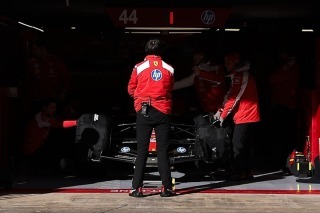 Mercedes - Máris bajban a Ferrari? A Mercedes olyat tud, amit az olaszok nem - sajtóhír