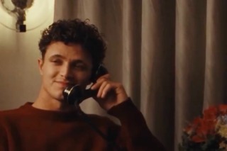 Lando Norris kosztümös filmbe illő videóval robbantotta fel az internetet