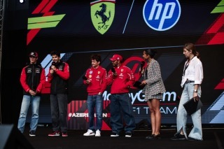 Ferrari - Lewis Hamilton miatt kerülhet vakvágányra a Forma–1 egyik legnagyobb tehetsége