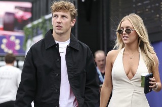 Százmilliós ékszerrel hangolt az Ausztrál Nagydíjra Liam Lawson barátnője