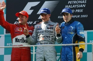 McLaren - Ezen a napon született meg Kimi Räikkönen első győzelme és Alonso korrekordja (videó)