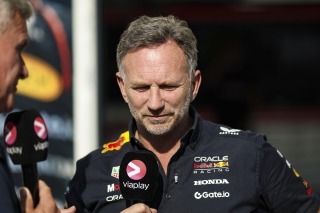 Ferrari - A Ferrarinak azt javasolják, hogy tegyen lépéseket Horner megszerzése érdekében